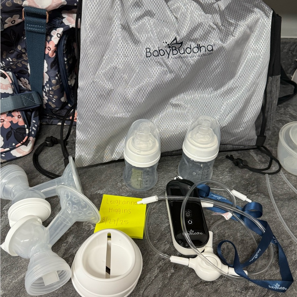 BabyBuddha Breast Pump Set with Accessories